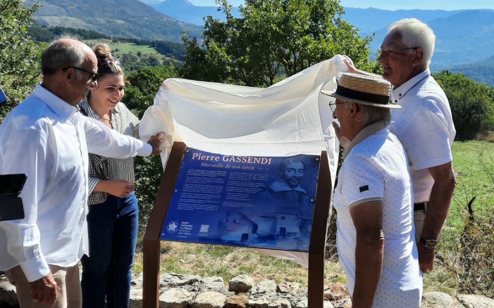 CHAMPTERCIER INAUGURATION TABLE GASSENDI 20 SEPT 25 ©F.DENOYER